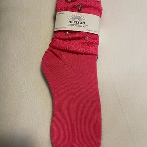 Horizon Women's Pink Slouch Socks